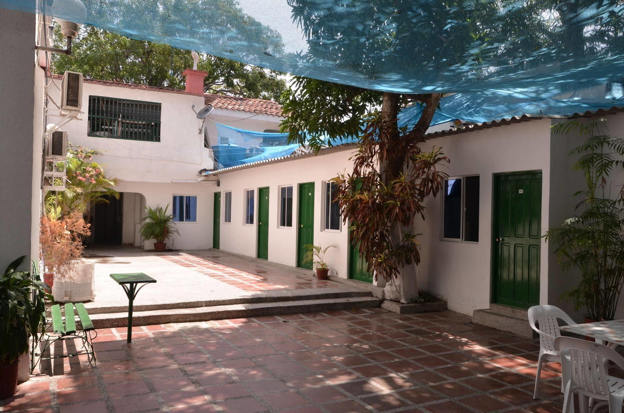 Hotel Vargas Airport Cartagena المظهر الخارجي الصورة