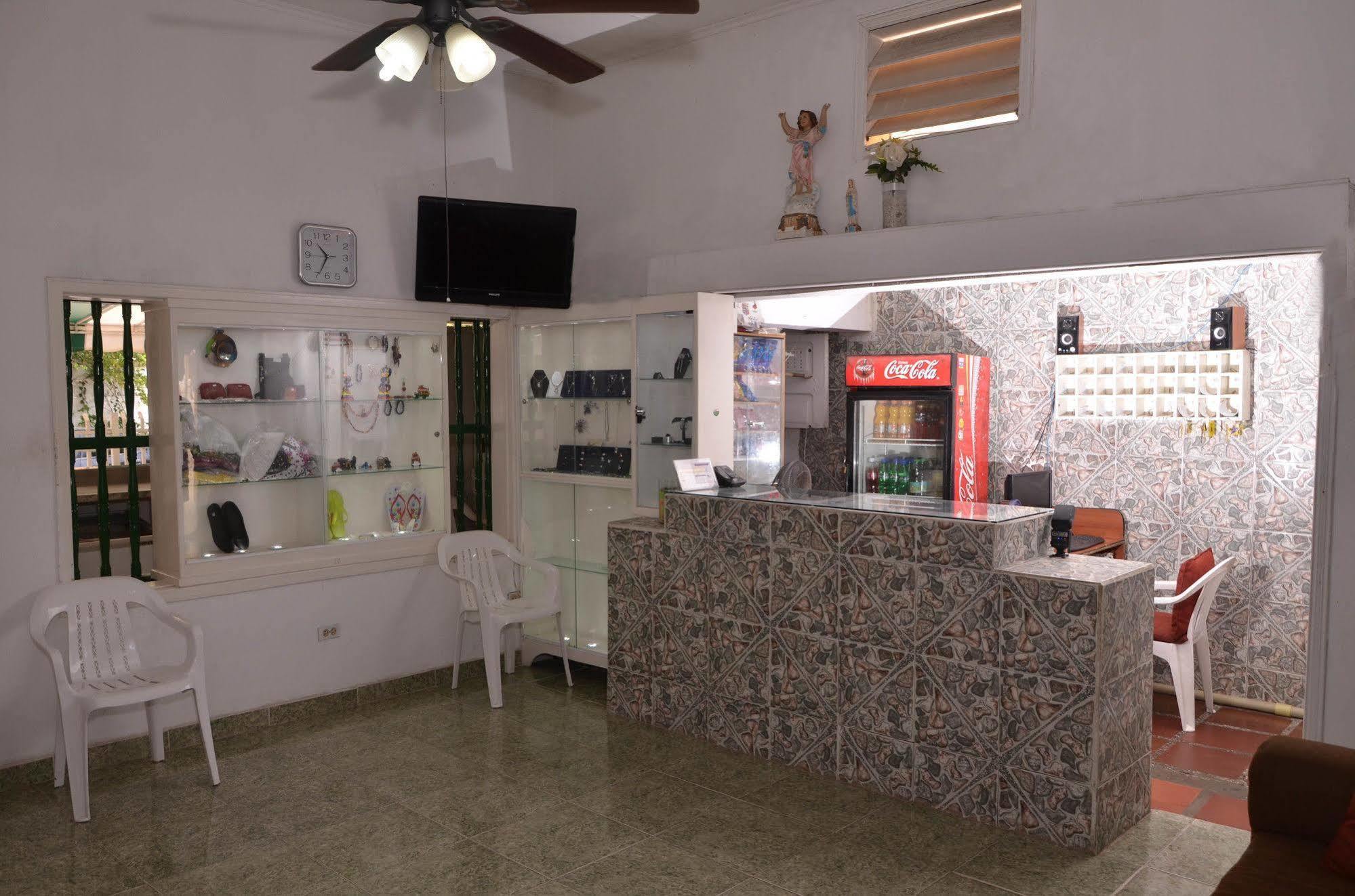 Hotel Vargas Airport Cartagena المظهر الخارجي الصورة