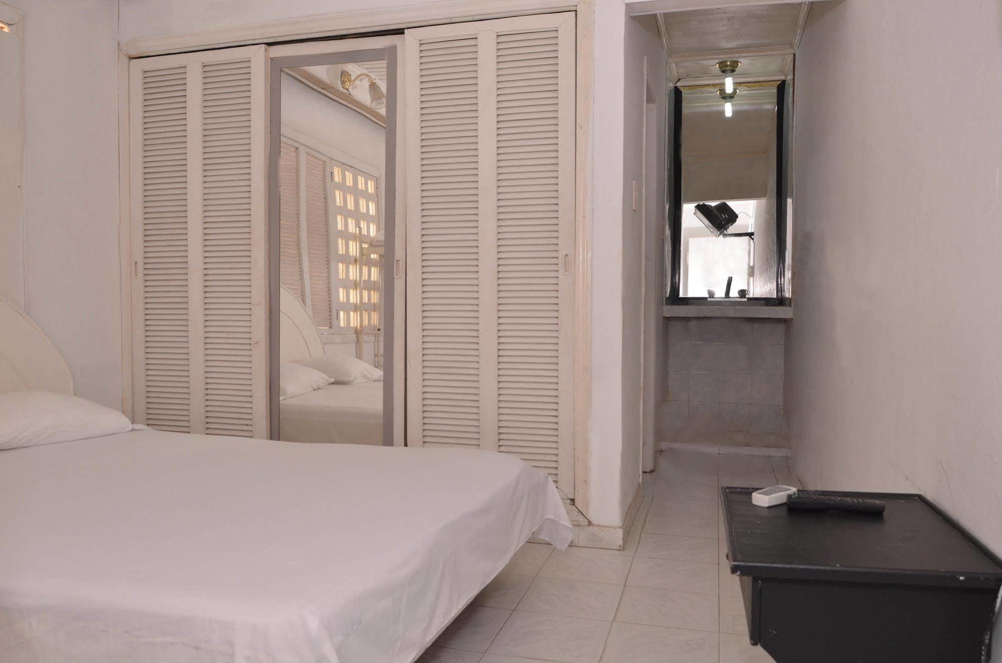 Hotel Vargas Airport Cartagena المظهر الخارجي الصورة