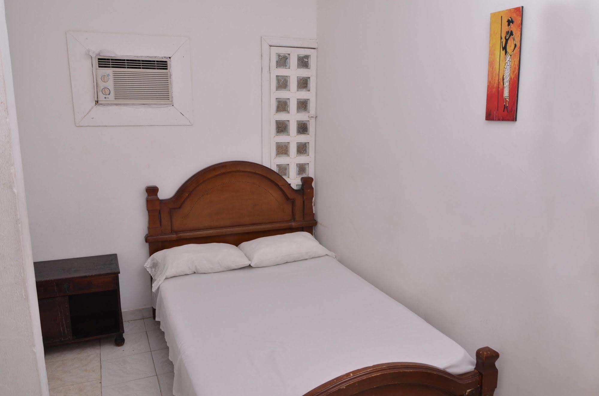 Hotel Vargas Airport Cartagena المظهر الخارجي الصورة