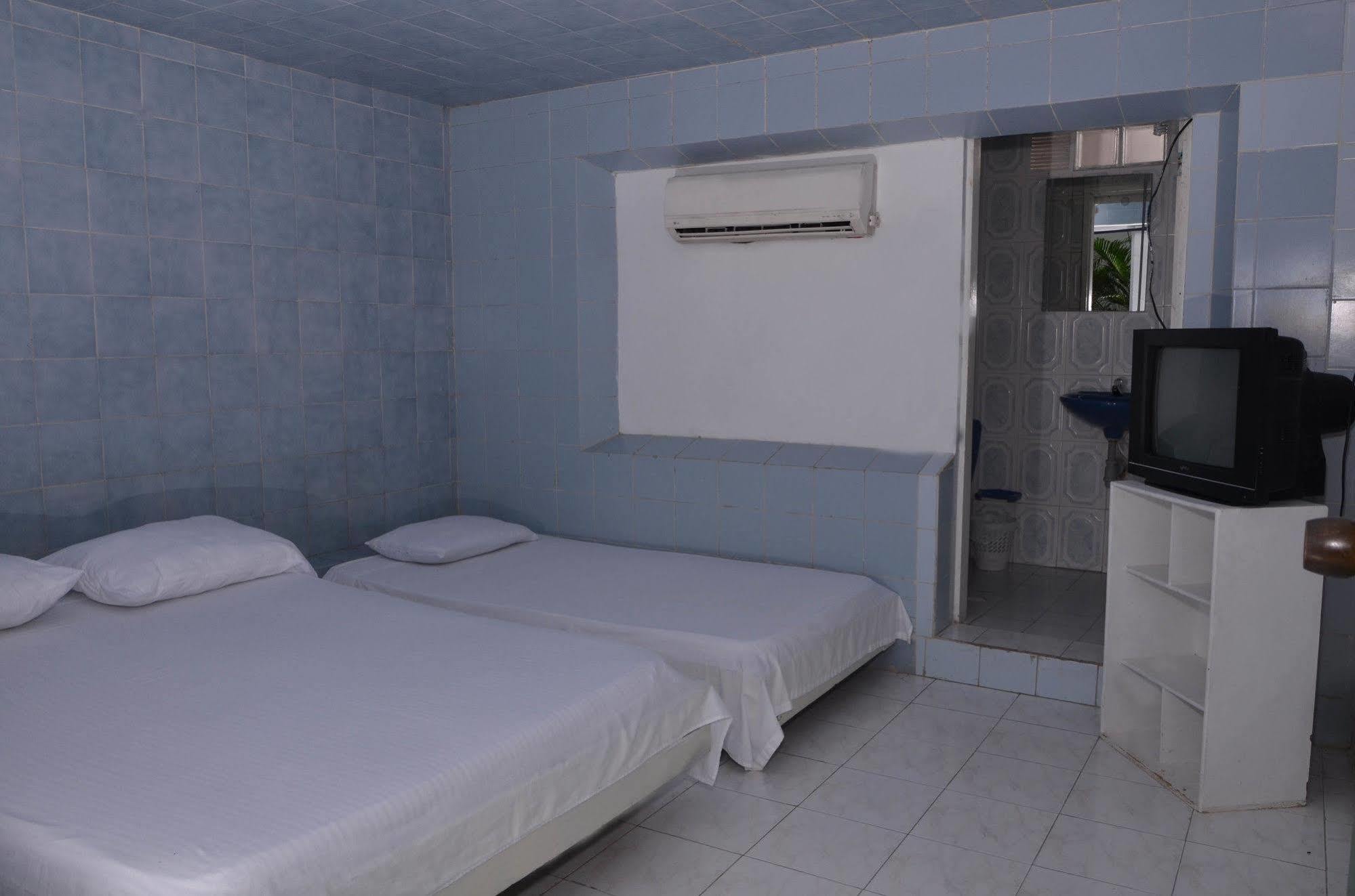 Hotel Vargas Airport Cartagena المظهر الخارجي الصورة