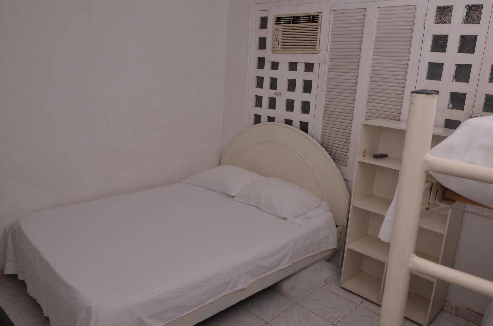 Hotel Vargas Airport Cartagena المظهر الخارجي الصورة