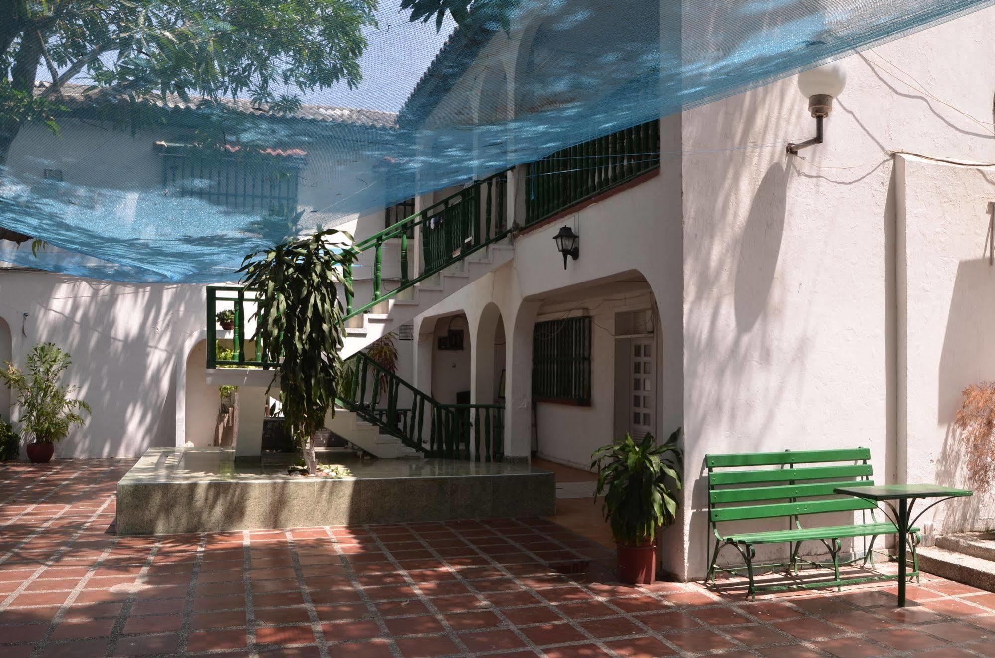 Hotel Vargas Airport Cartagena المظهر الخارجي الصورة