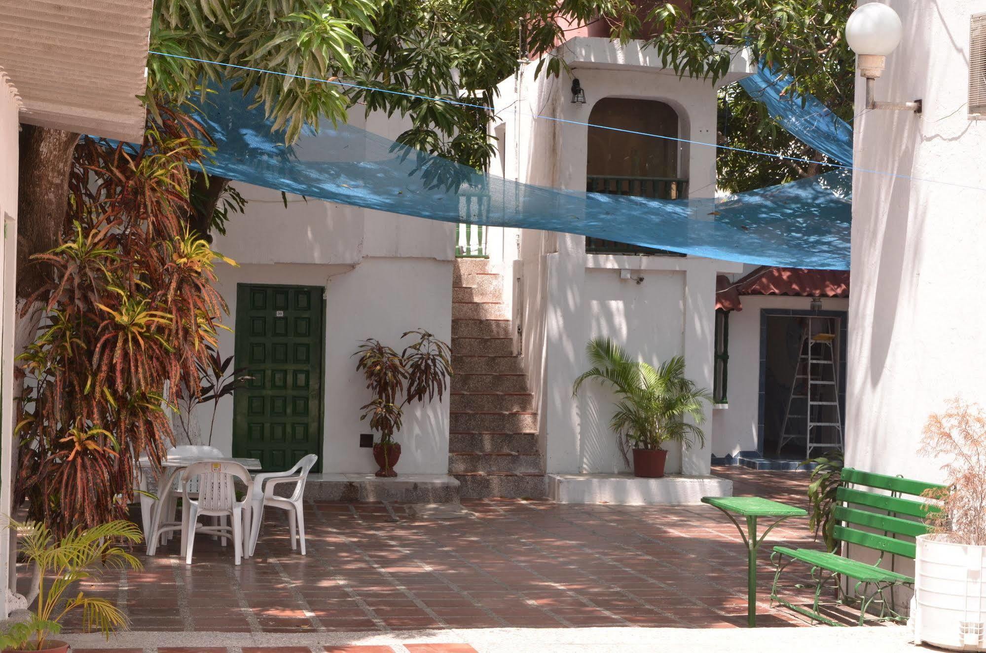 Hotel Vargas Airport Cartagena المظهر الخارجي الصورة